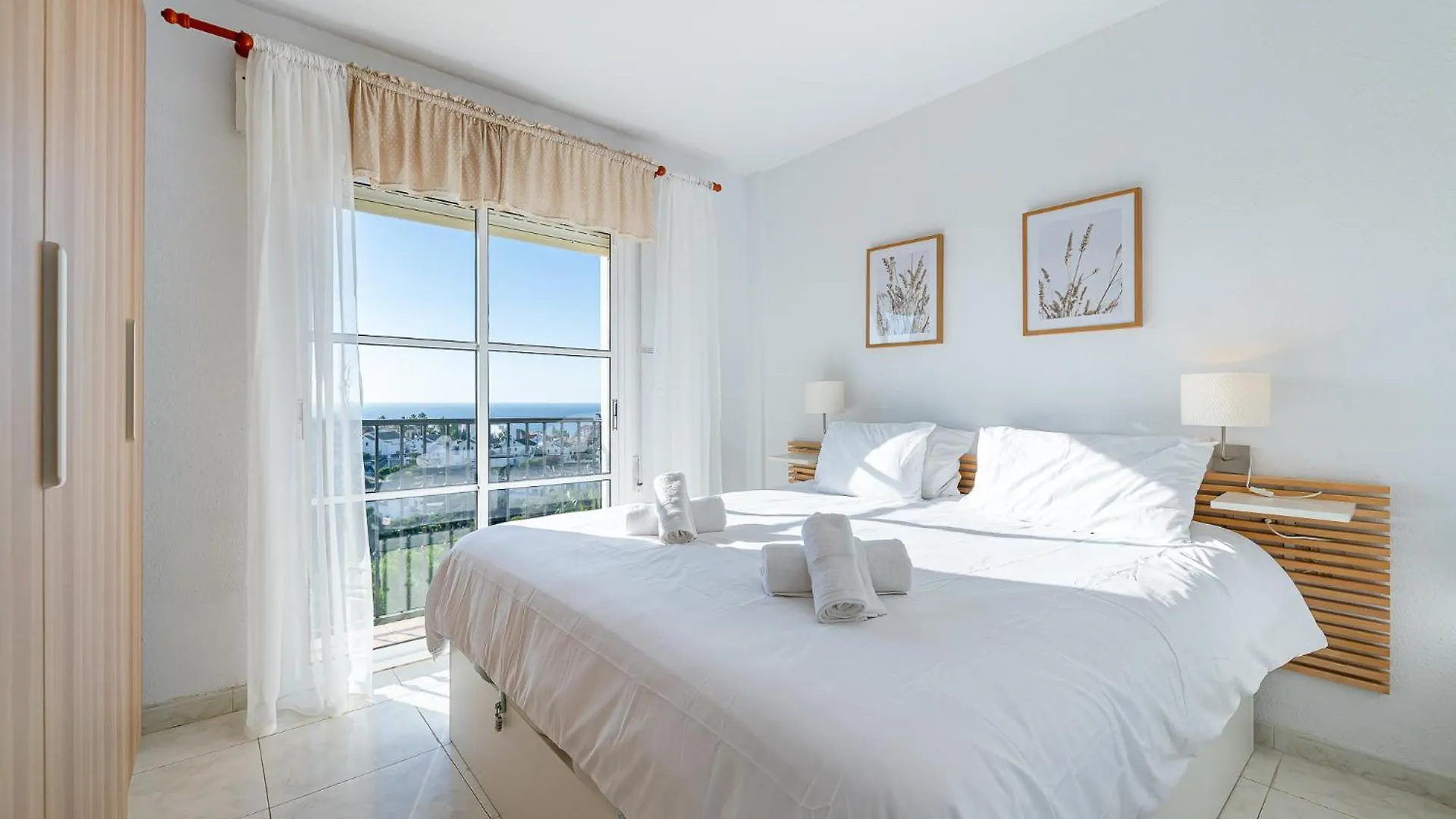 Sea Views 1 Bed Apt Colinas Del Faro