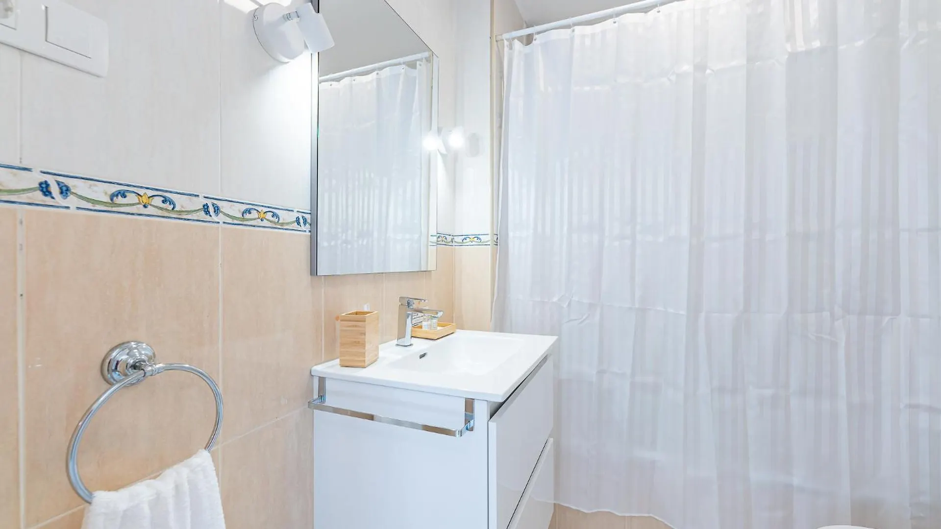 Sea Views 1 Bed Apt Colinas Del Faro Španělsko